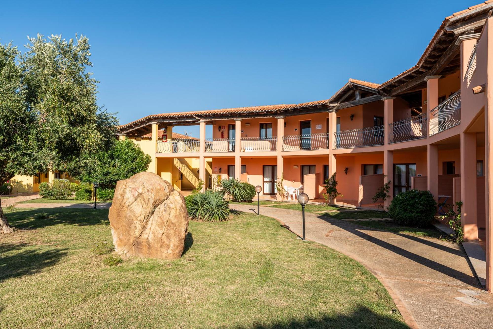 Residence Baia Dei Mirti Vignola Mare Dış mekan fotoğraf